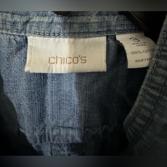 Sold.....Chico’s chambray jeans jacket is a size 3/ Large. - Picture 2 of 4